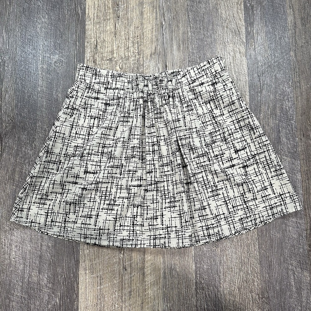 Armani Exchange Women's 4 Black‎ White Abstract Pleated A-Line Mini Skirt Lined